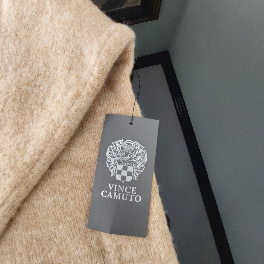 Vince Camuto White and Tan Sweater